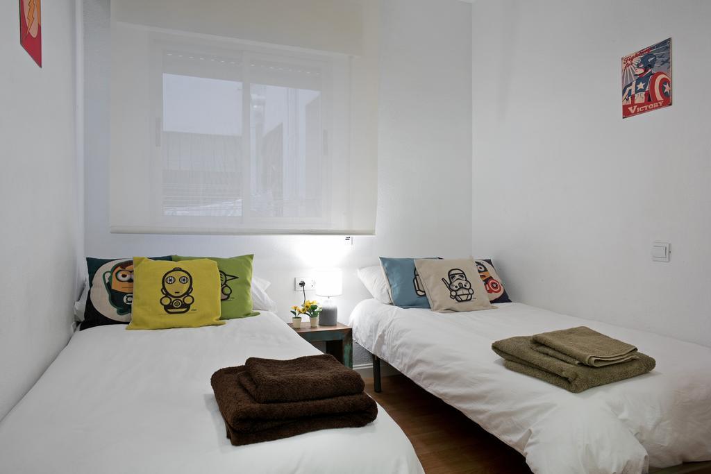 Urbanchicmalaga 3 Bedroom Spacious Quiet Historic Malaga Apt Екстериор снимка