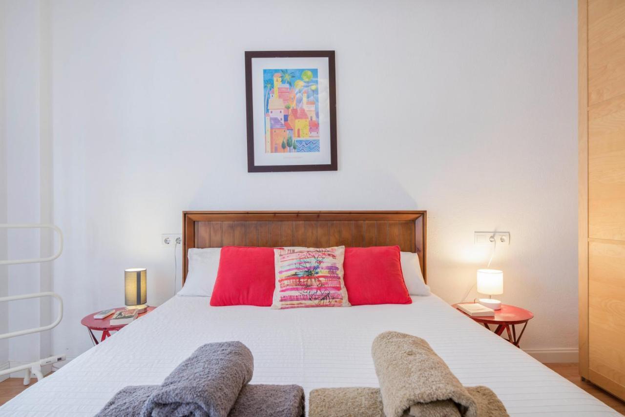 Urbanchicmalaga 3 Bedroom Spacious Quiet Historic Malaga Apt Екстериор снимка