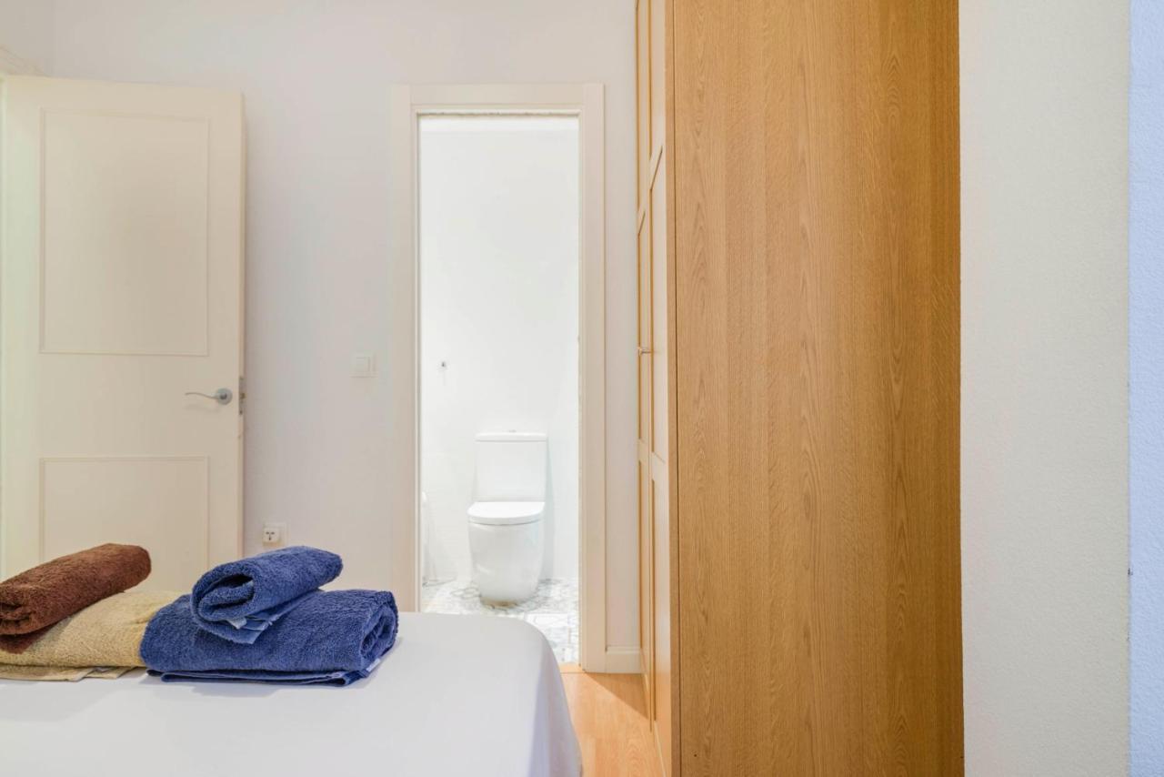 Urbanchicmalaga 3 Bedroom Spacious Quiet Historic Malaga Apt Екстериор снимка